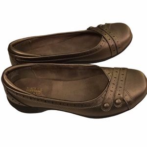 Basic Editions Metallic Colored Shoes